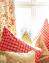 Laden Sie das Bild in den Galerie-Viewer, Pendant Plaid radish