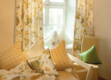 Laden Sie das Bild in den Galerie-Viewer, Twill check dark yellow